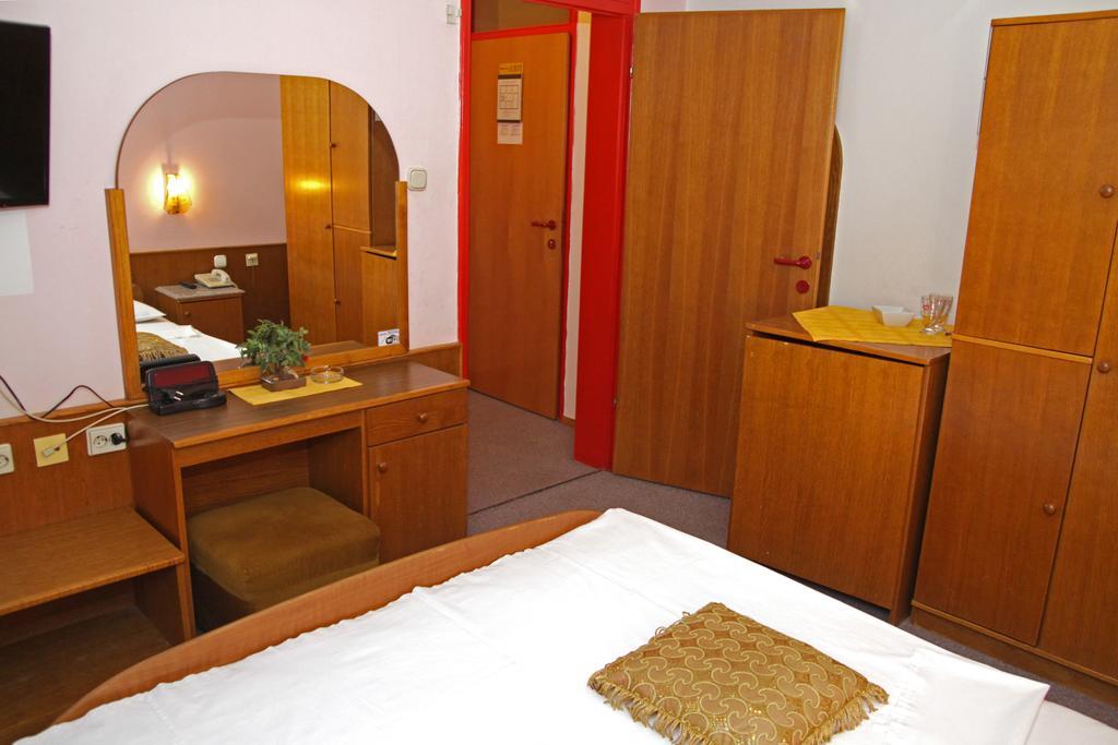 Guest House Royal Čakovec Екстериор снимка